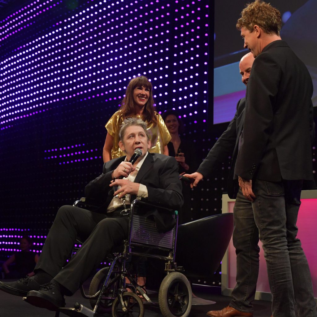 Shane receives the Ivors Inspiration award 2018 – Mark Allan, courtesy of BASCA